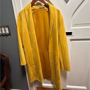 Brand new, never worn yellow Tahari top